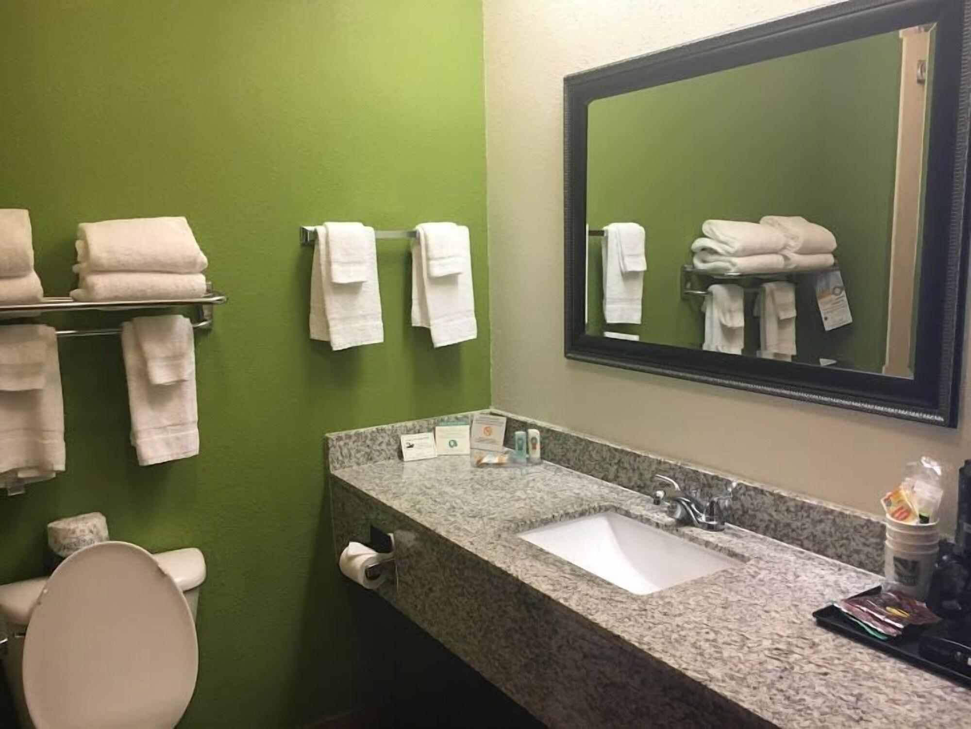 Quality Inn & Suites Airport Austin Esterno foto