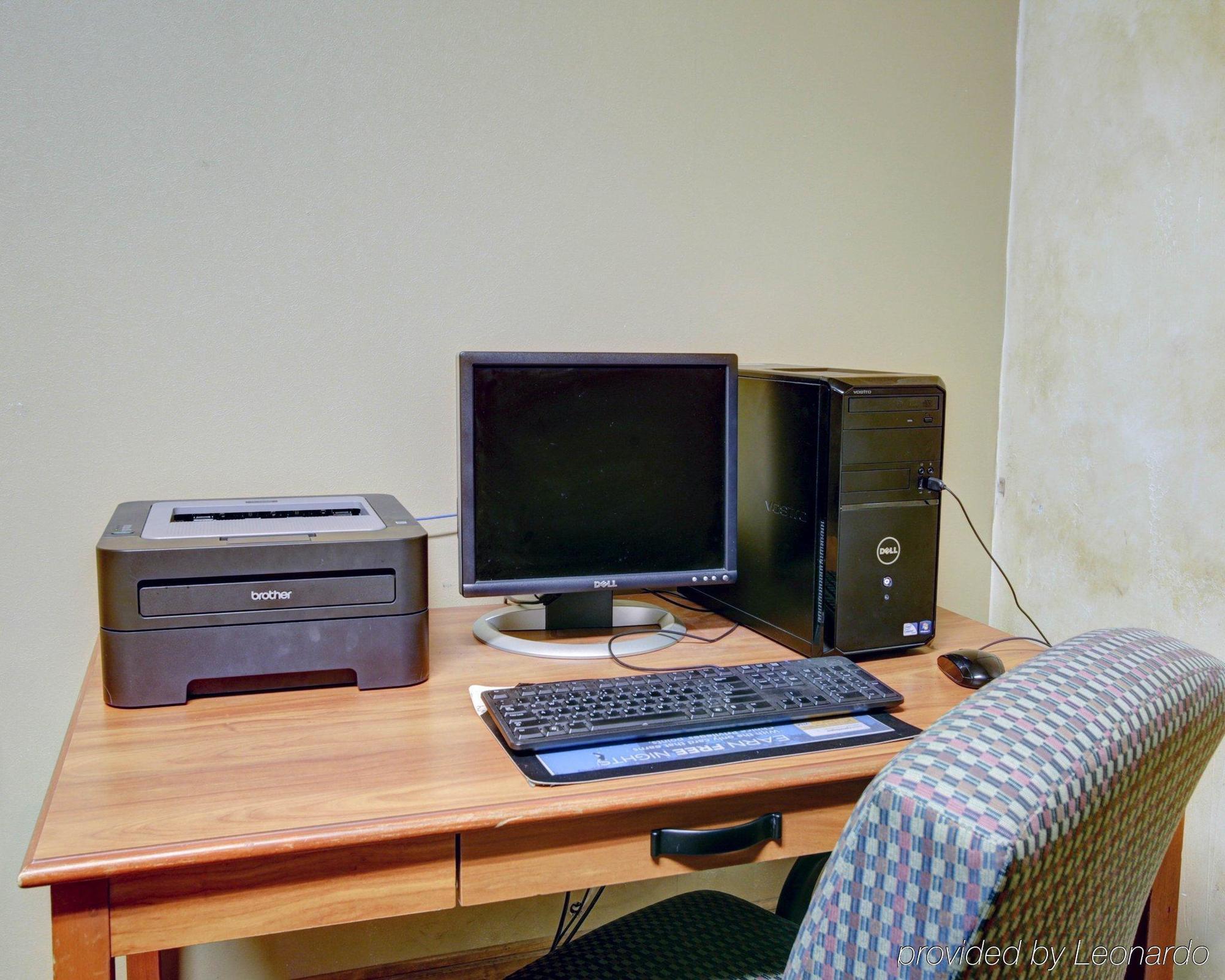 Quality Inn & Suites Airport Austin Esterno foto
