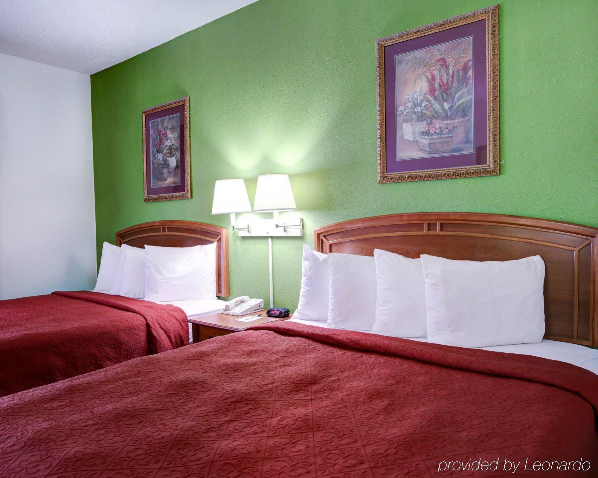 Quality Inn & Suites Airport Austin Esterno foto